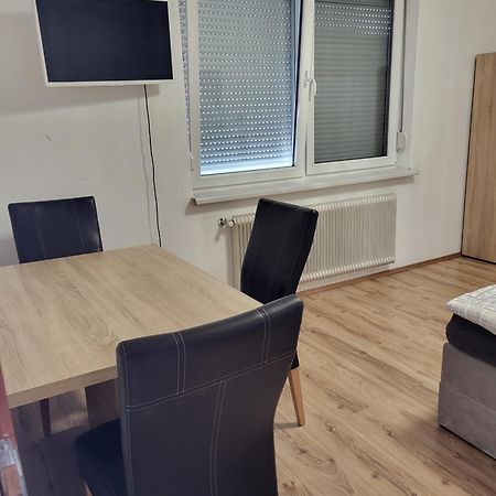 Schoene 2 Zimmer Wohnung Im Herzen Von Gleisdorf Bagian luar foto