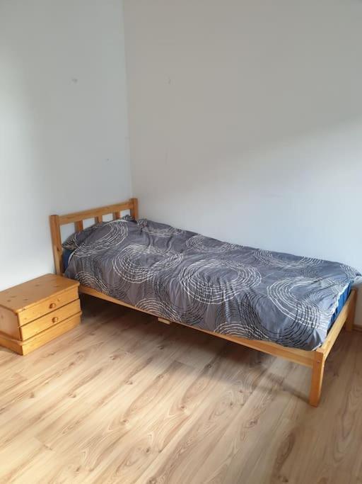 Schoene 2 Zimmer Wohnung Im Herzen Von Gleisdorf Bagian luar foto