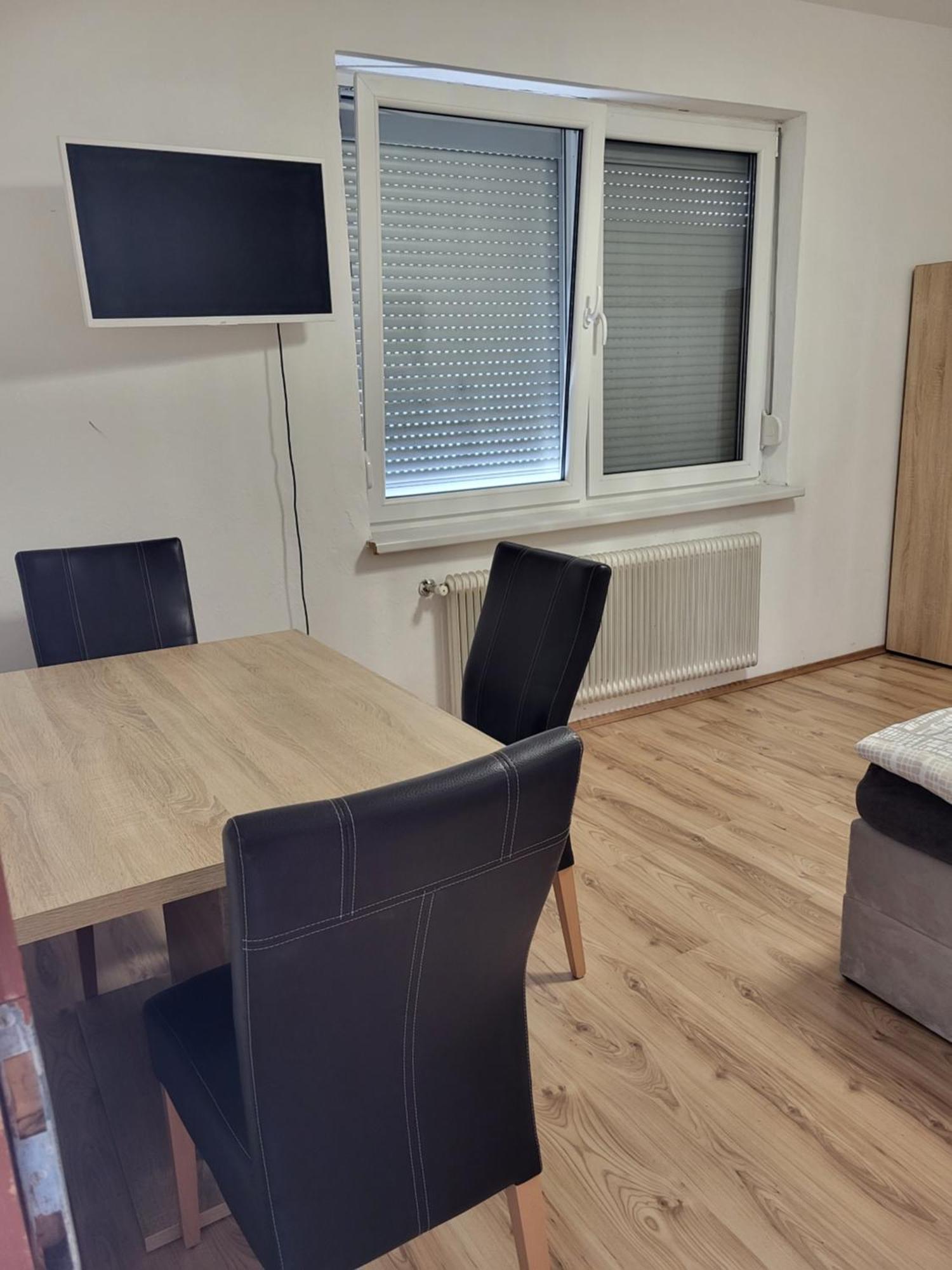 Schoene 2 Zimmer Wohnung Im Herzen Von Gleisdorf Bagian luar foto